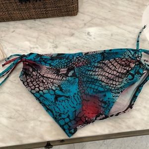 Onzie side tie shorts